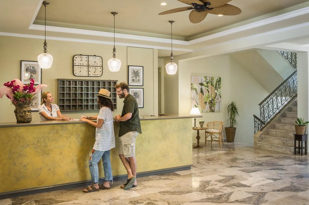 La Signora Hotel Lourdata