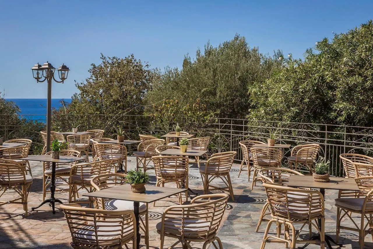 **  La Signora Hotel Lurdáta Görögország